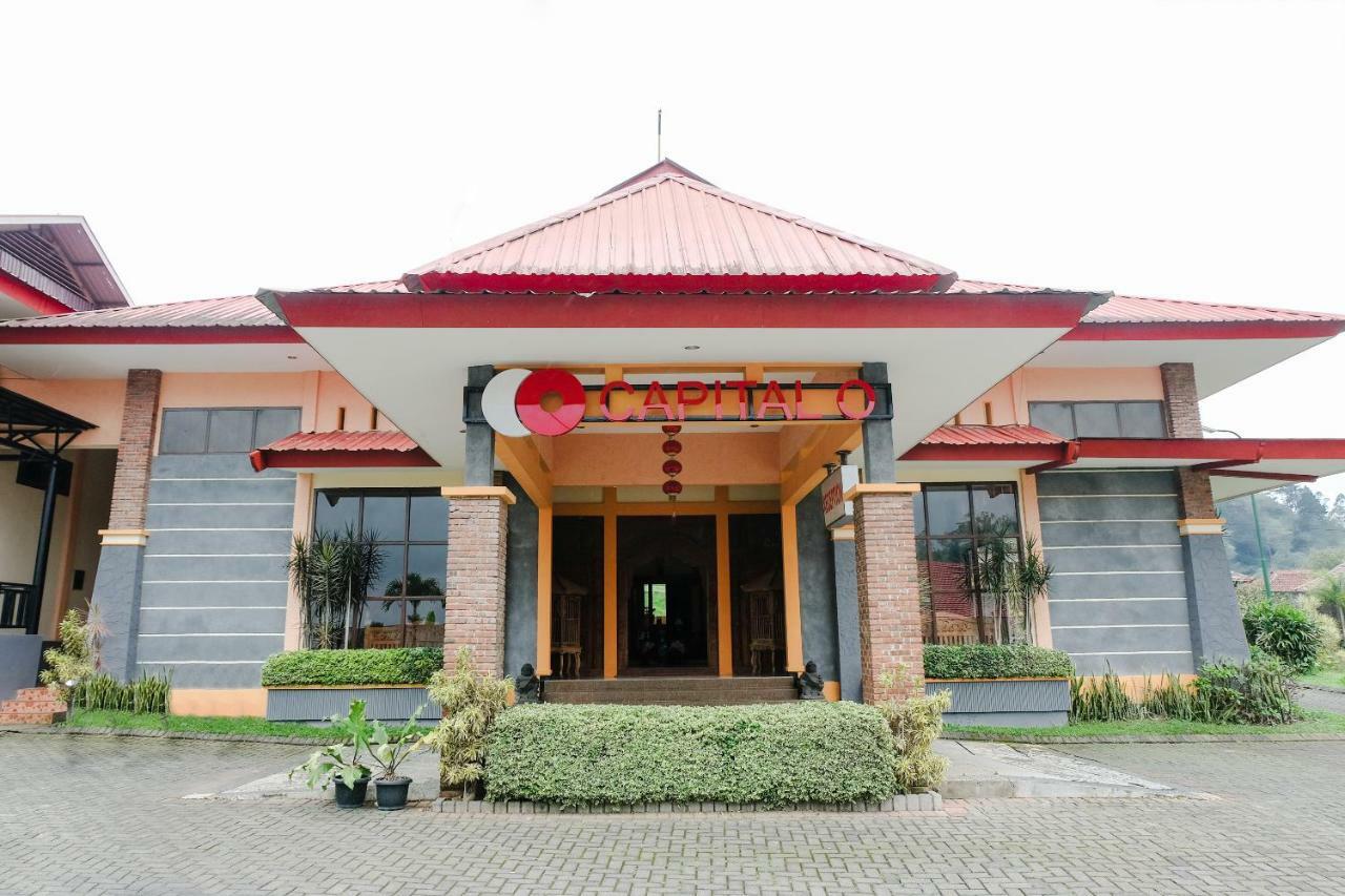 Capital O 892 Grand Pujon View Hotel And Resort Batu  Zewnętrze zdjęcie